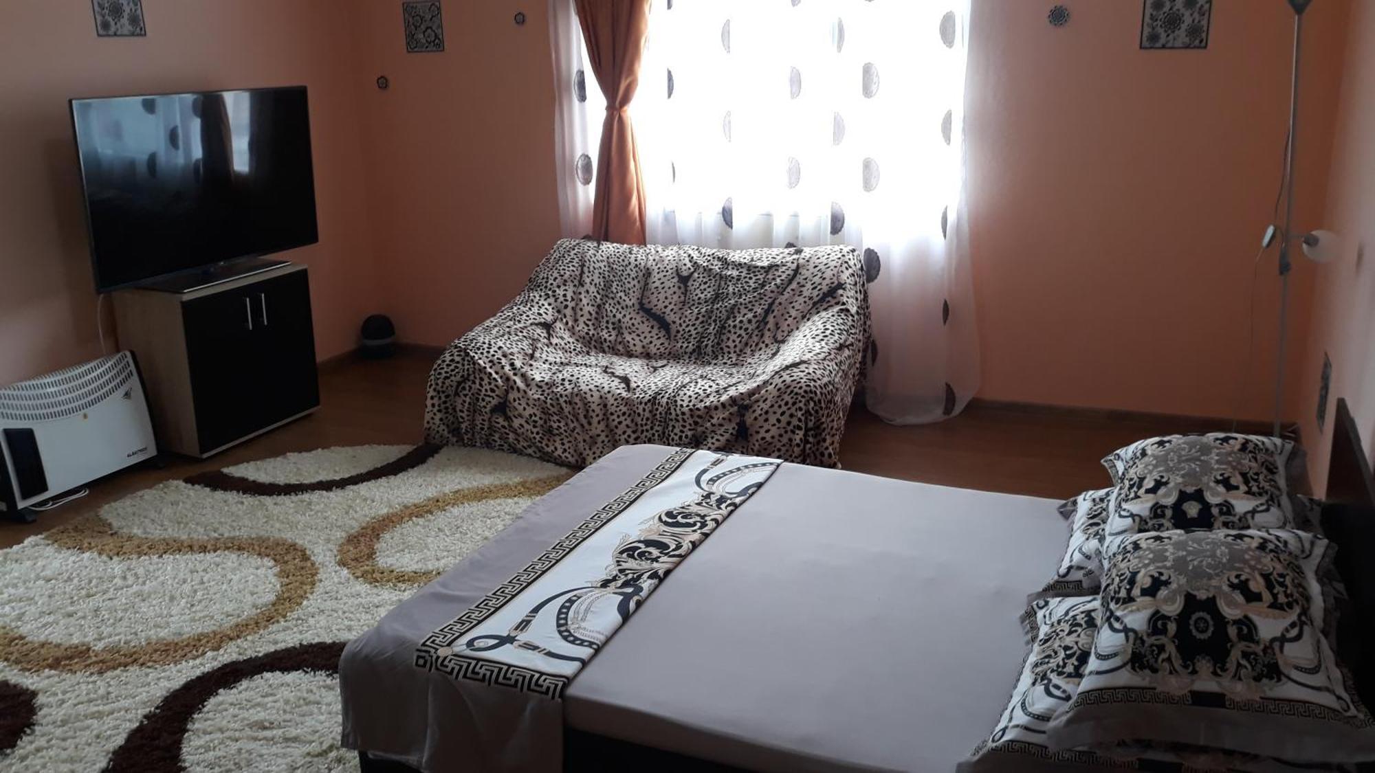 Vila La Izvorul Putinei Haţeg Habitación foto