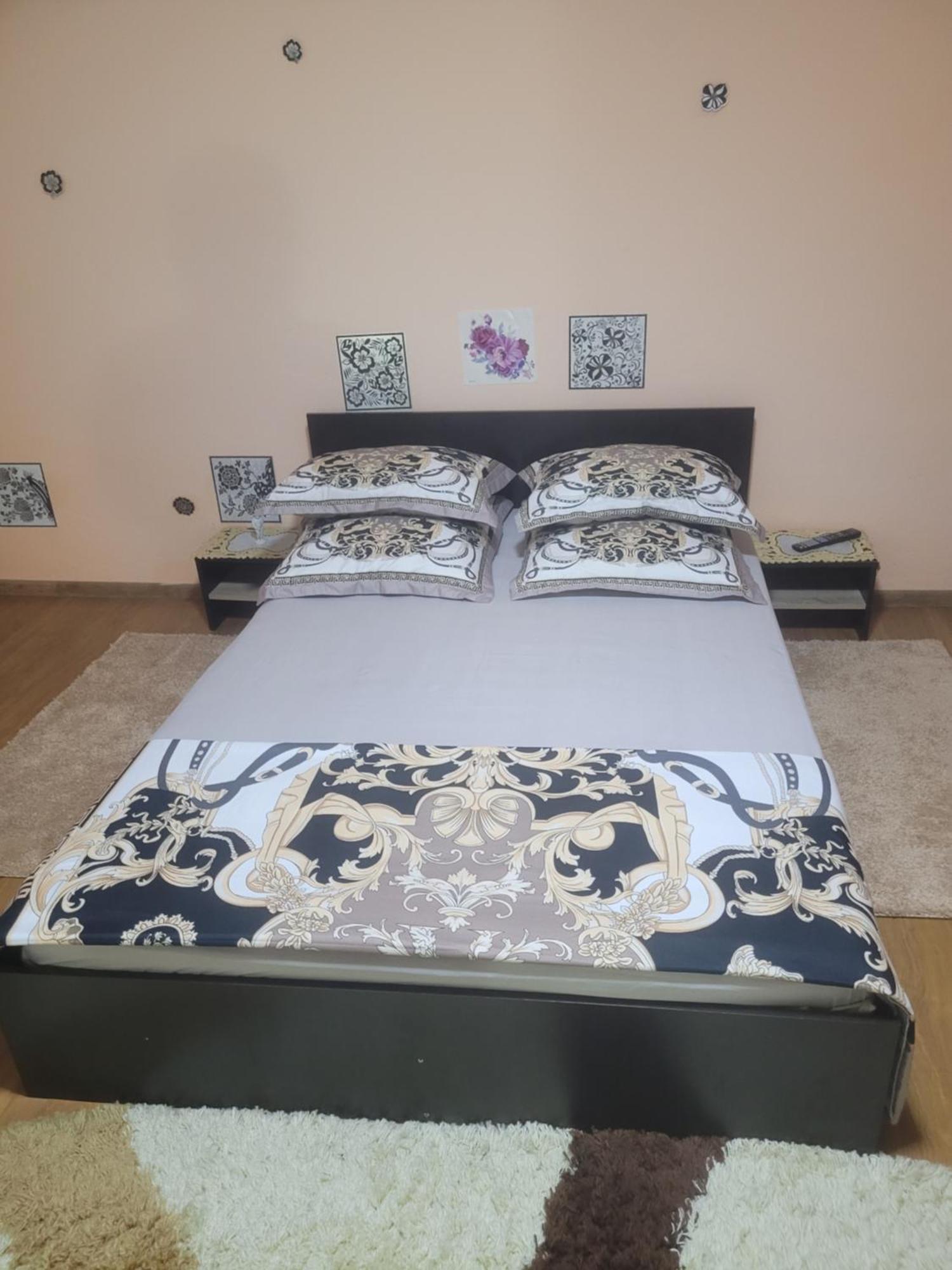 Vila La Izvorul Putinei Haţeg Habitación foto
